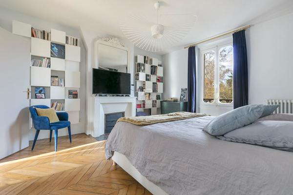 Versailles Notre-Dame Les Prés - Maison 12 pièces 267m² au sol avec terrasse et jardin agrémenté d'une piscine 1 990 000 € **  - Référence  28343