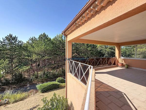 EXCLUSIVITÉ – Superbe appartement 105 m² -Très grande terrasse - Garage