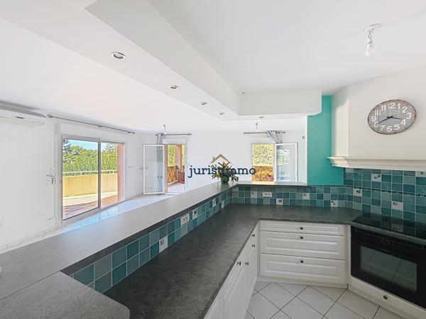 EXCLUSIVITÉ – Superbe appartement 105 m² -Très grande terrasse - Garage