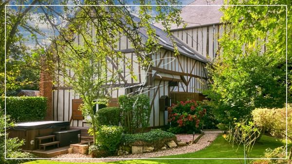 Propriete à vendre 11 pièces possibilité activité professionelle et chambres d'hotes