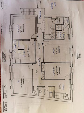 Propriete à vendre 11 pièces possibilité activité professionelle et chambres d'hotes