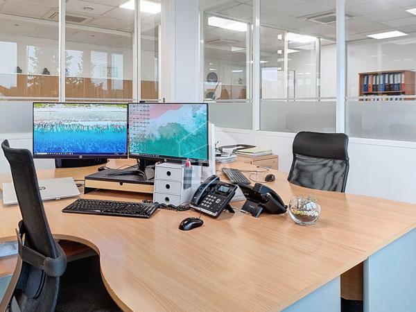 A LOUER  GRAND ESPACE DE BUREAUX A CHAUMONTEL 95270