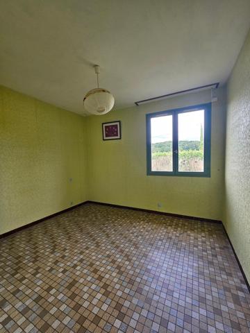 Maison à NEUVILLE-SUR-SARTHE, 72190 - 5 pièces 130m²