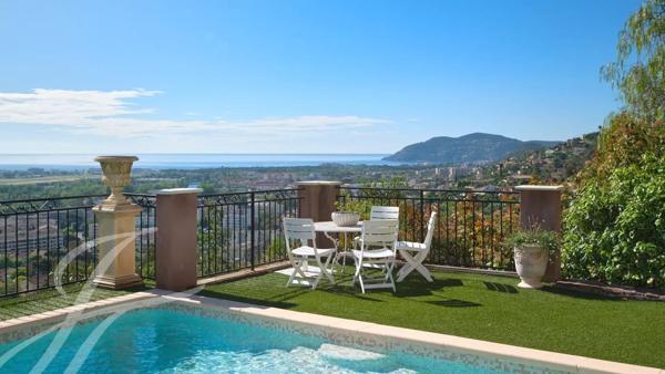 Mandelieu Colline Vue mer Panoramique Superbe Villa