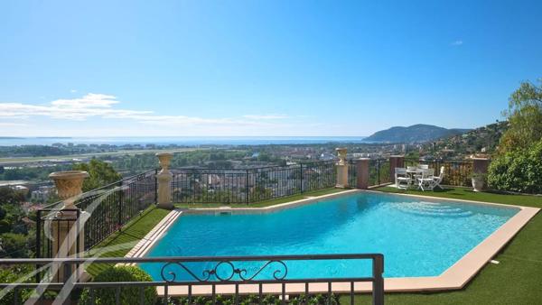 Mandelieu Colline Vue mer Panoramique Superbe Villa