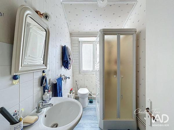 Maison à vendre 6 pièces 137 m² Montpon-Ménestérol