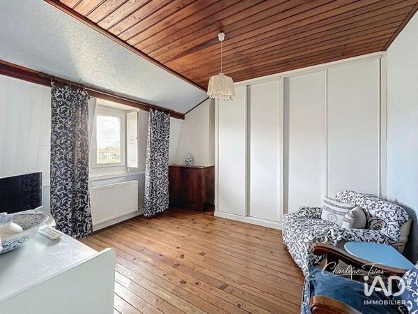 Maison à vendre 6 pièces 137 m² Montpon-Ménestérol