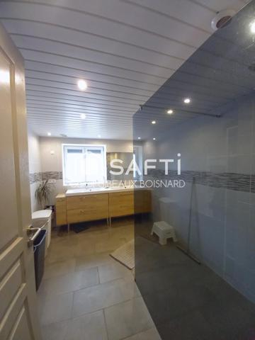 Longère rénovée avec goût, 3 chambres, garage et terrain