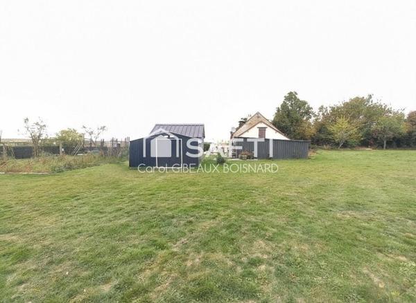 Longère rénovée avec goût, 3 chambres, garage et terrain