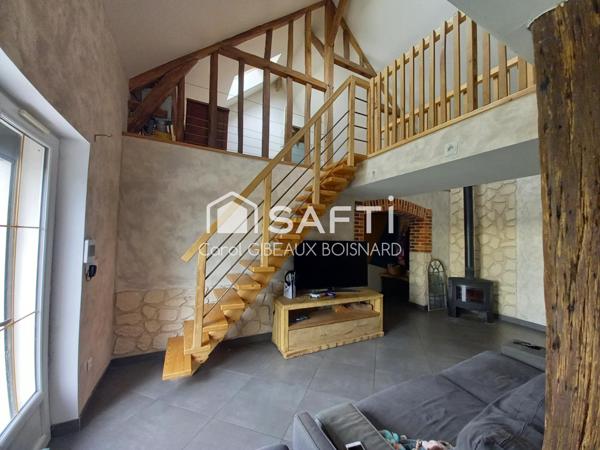 Longère rénovée avec goût, 3 chambres, garage et terrain