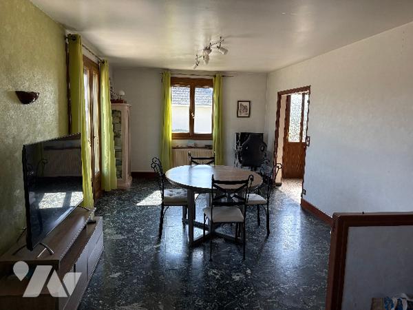 A VENDRE : Grand Pavillon indépendant