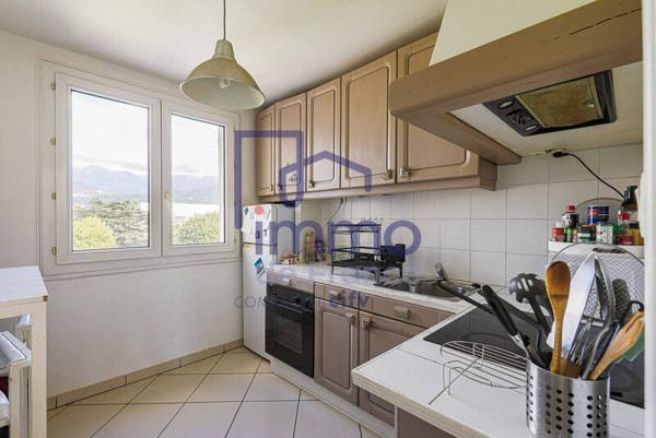 Appartement 4 pièces                                        - 38100 Grenoble Réf : 21758