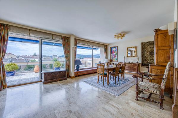 Appartement à vendre T3 bis pièces OYONNAX (01)