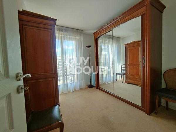Appartement Courbevoie 4 pièces 90 m2