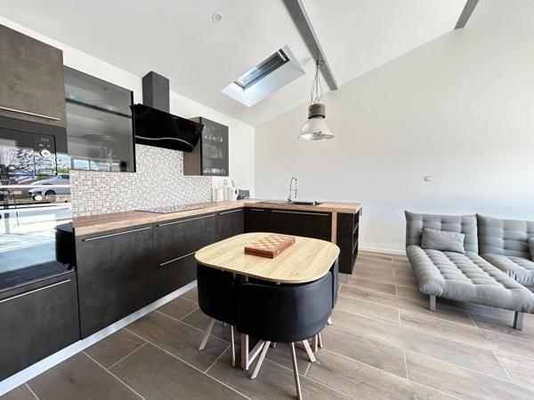 Villa avec piscine et logement indépendant de 50m2
