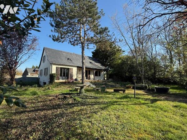 JUIGNE SUR LOIRE Maison 108 m² + 100 m² aménageables + sous-sol – Terrain 1091 m²
