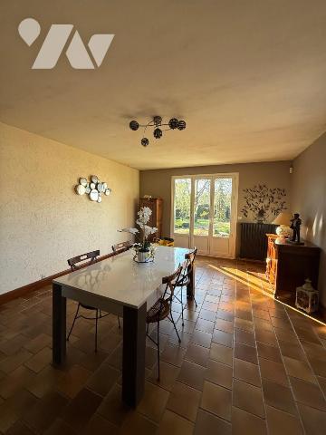 JUIGNE SUR LOIRE Maison 108 m² + 100 m² aménageables + sous-sol – Terrain 1091 m²