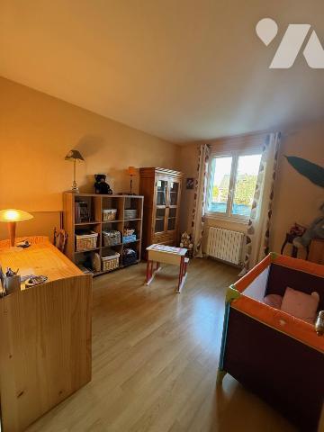 JUIGNE SUR LOIRE Maison 108 m² + 100 m² aménageables + sous-sol – Terrain 1091 m²