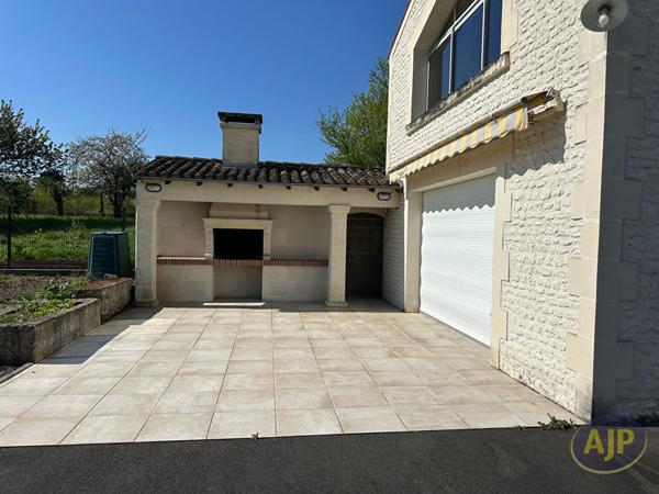 Vente maison Pons : 325 000 € - AJP Immobilier Pons