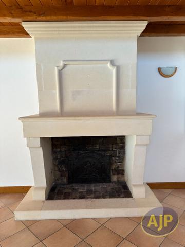 Vente maison Pons : 325 000 € - AJP Immobilier Pons