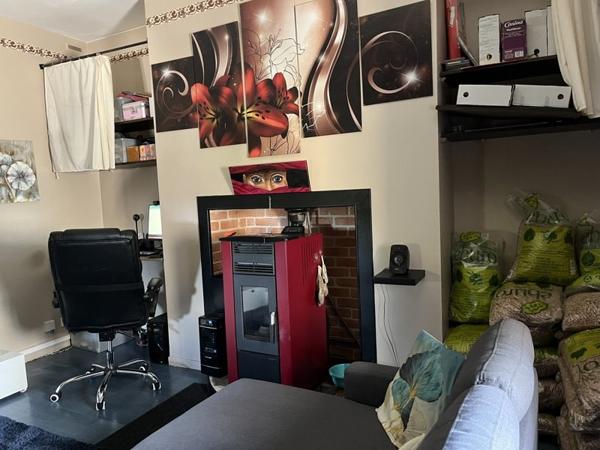 Maison à vendre |  Saint-Yrieix-la-Perche |  2 pièces | 68 m²