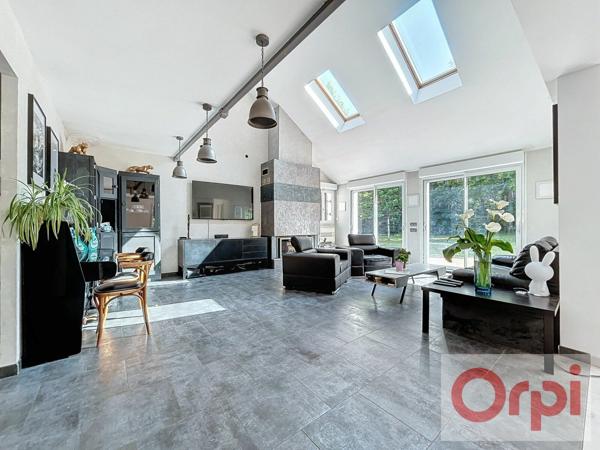 Maison à vendre    8 pièces •  Lamorlaye