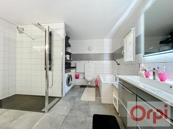 Maison à vendre    8 pièces •  Lamorlaye