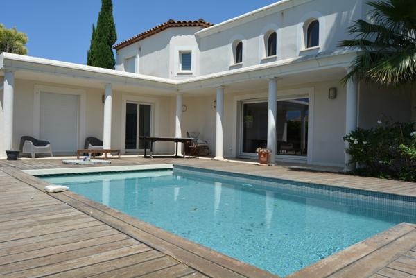 SUPERBE VILLA CONCEPT ORIGINAL 149 M² HAB SUR 660 M² DE TERRAIN