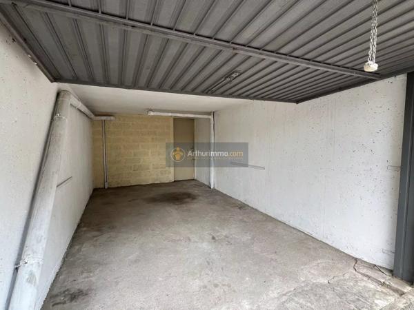 Location Garage à Fréjus