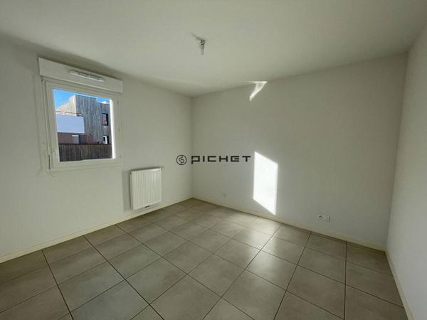 Appartement 2 pièces 43 m² EYSINES - 33320