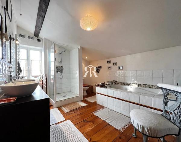Vente Maison De Village à Orcet - 7 pièces, 231 m² | Raymond immobilier
