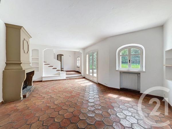 Maison à vendre  5 pièces - 154,20 m 2   MOUGINS  - 06