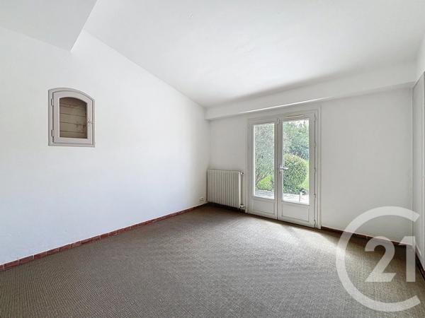 Maison à vendre  5 pièces - 154,20 m 2   MOUGINS  - 06