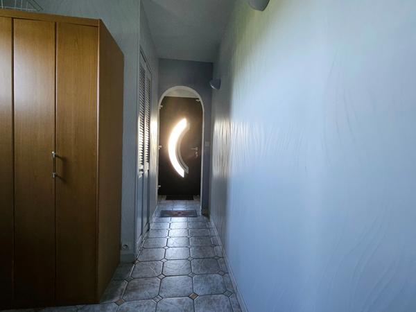 Vierzon au calme,maison individuelle de près de 130m2 sans travaux.