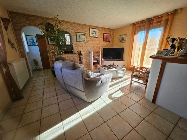 Vierzon au calme,maison individuelle de près de 130m2 sans travaux.