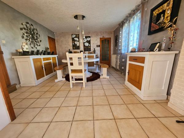 Vierzon au calme,maison individuelle de près de 130m2 sans travaux.