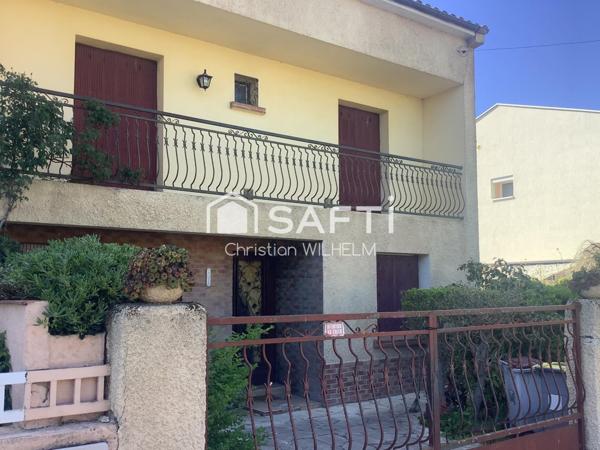 Maison avec garage sur parcelle de 369m2 clos