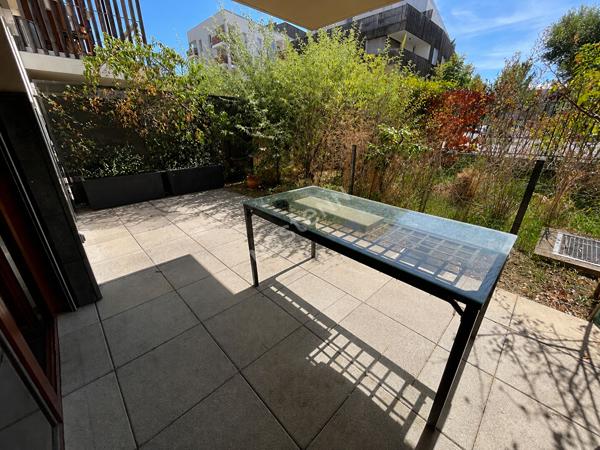 Appartement T4, 85m2 en rez-de-terrasse - Maison Neuve, Villeurbanne, frontière Lyon 3ème