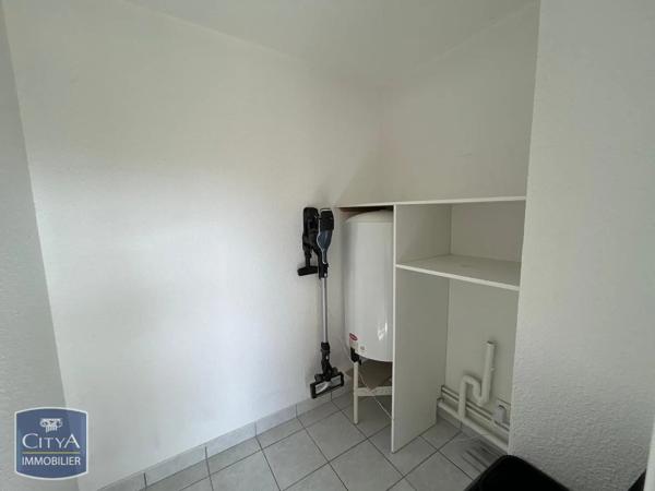 Appartement à louer 2 pièces 50.11m² Montereau-Fault-Yonne (77130)