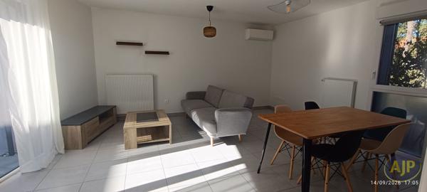 Appartement à louer Pessac : 4 pièces, 84m² avec 3 chambre(s) à 1 460€ - AJP Immobilier Pessac