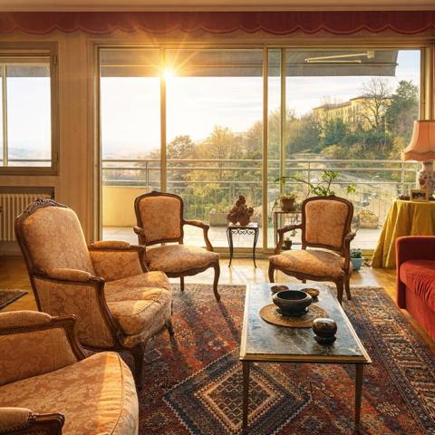 Appartement de standing  dans résidence sécurisée avec vue exceptionnelle sur Lyon