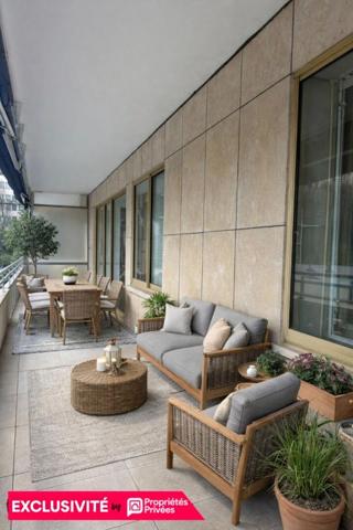 Appartement de standing  dans résidence sécurisée avec vue exceptionnelle sur Lyon