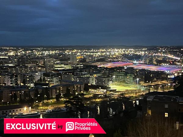 Appartement de standing  dans résidence sécurisée avec vue exceptionnelle sur Lyon