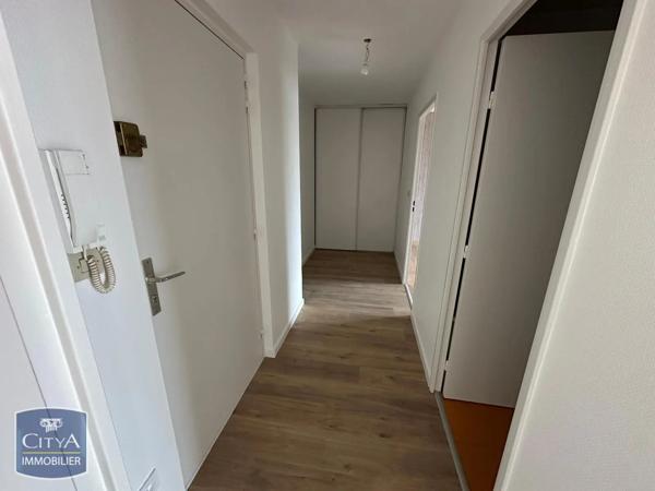Appartement à louer 2 pièces 51.59m² Nancy (54000)