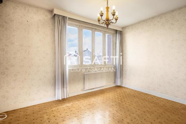 Massy – Quartier Vilmorin : rare maison à réinventer, à deux pas de la gare RER et TGV