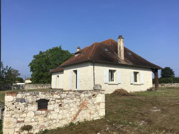 Maison en pierre à la campagne 15 minutes Bergerac et 10 minutes Issigeac.
