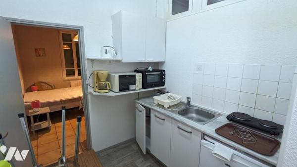 VENTE IMMEUBLE  Et fonds de Commerce de Meublé à VICHY Quartier Thermal