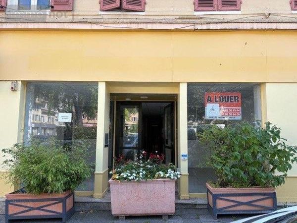 Local commercial à louer à Mâcon en Saône-et-Loire (71000), ref : 13779/960   
CENTRE VILLE