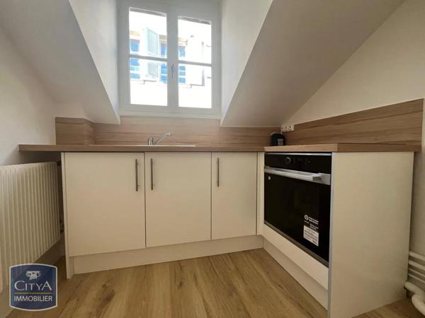 Appartement à louer 2 pièces 52.07m² Chartres (28000)