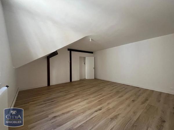 Appartement à louer 2 pièces 52.07m² Chartres (28000)